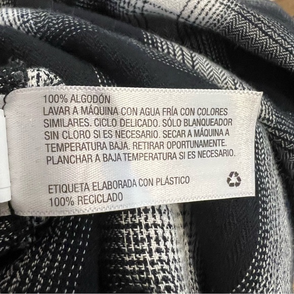 Universal Thread Flannel Plaid Belted Dress Sz Large knee length Black White - Picture 7 of 7